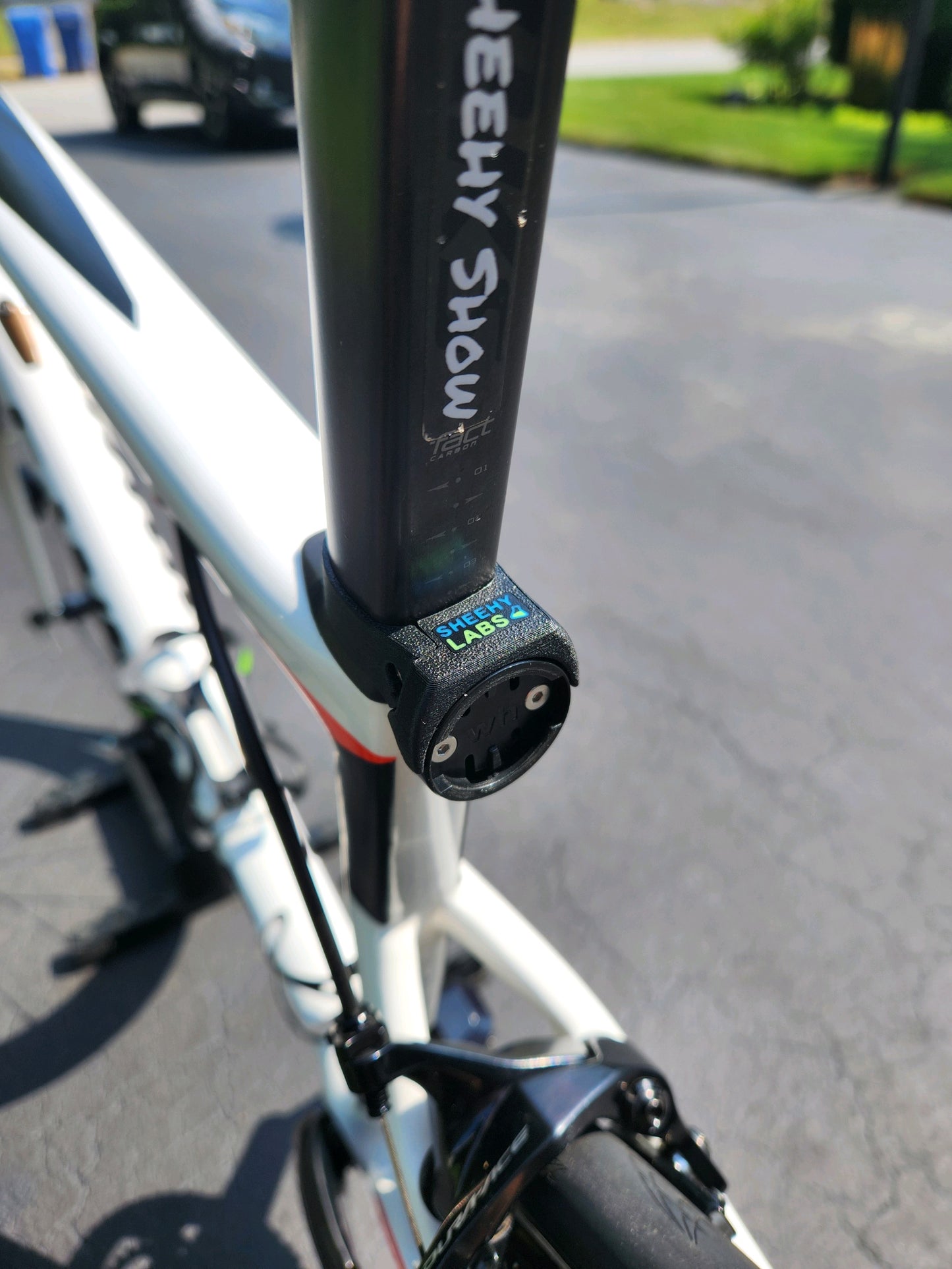 Specialized Tarmac SL6 and Roubaix Garmin Varia Seat Post Mount